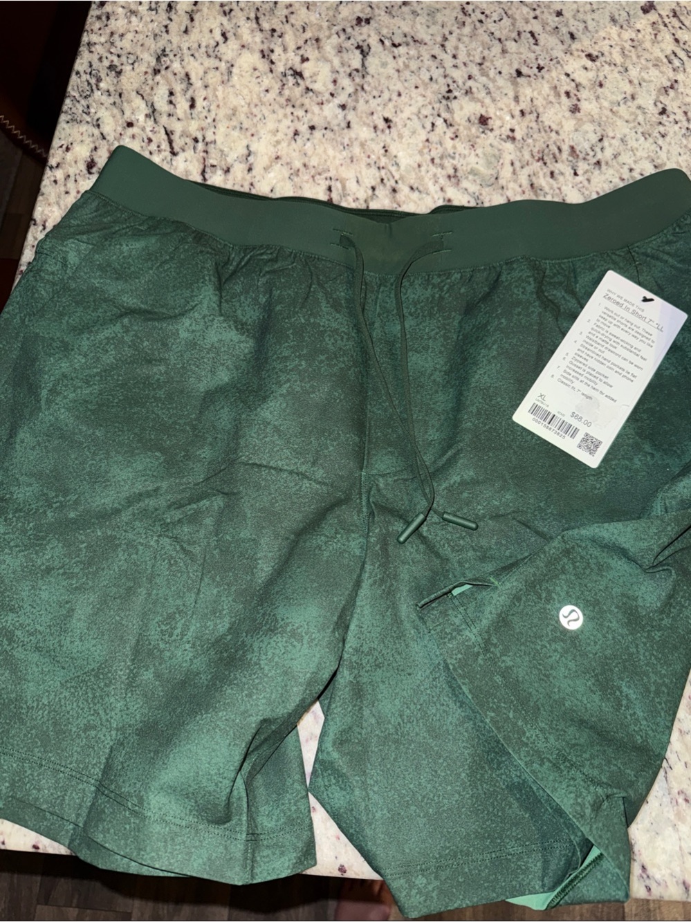LULULEMON zero’d in short 7in LL Men's Dark Green Athletic Shorts